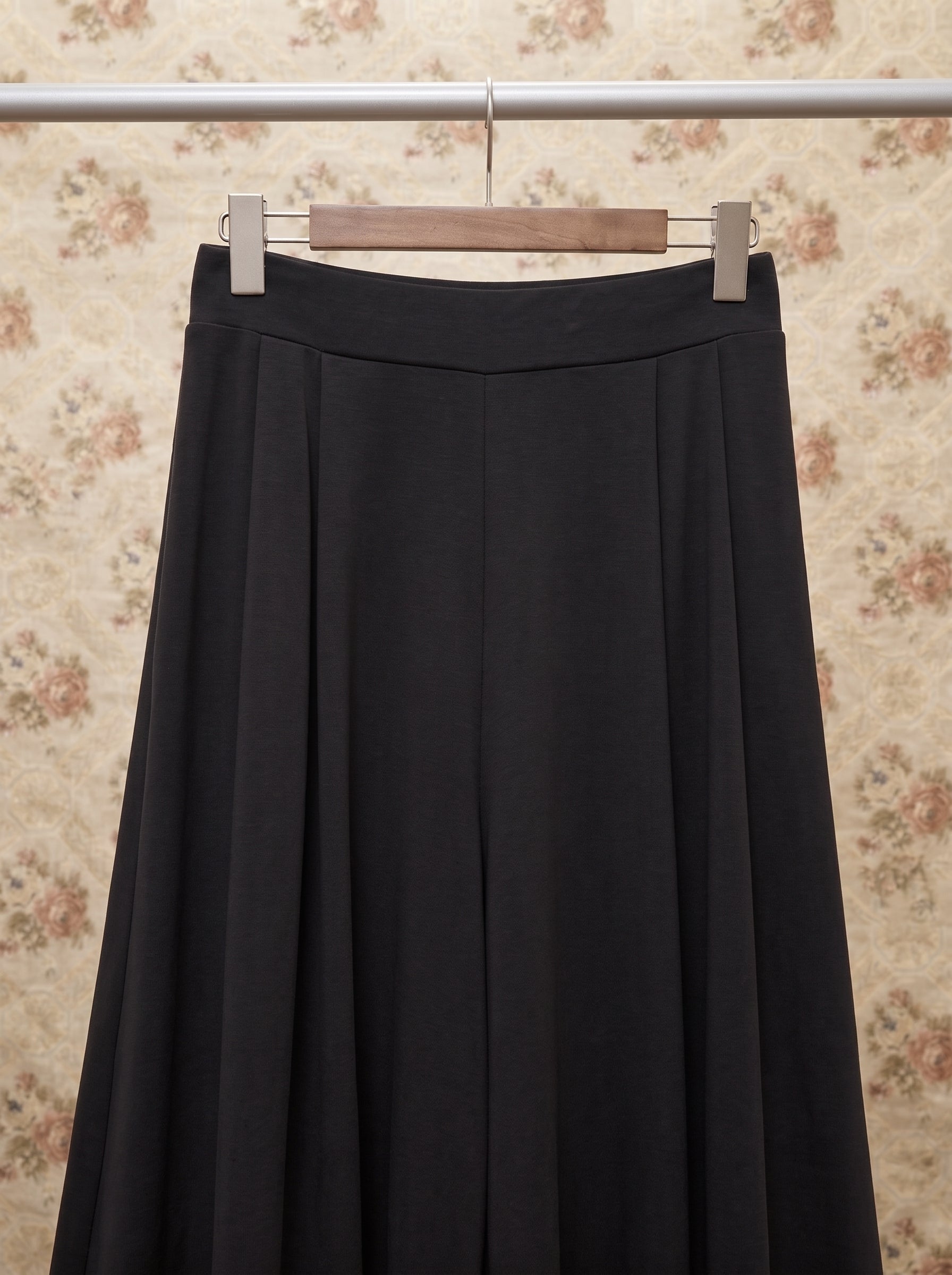 Noir Flowy Pleated Skirt