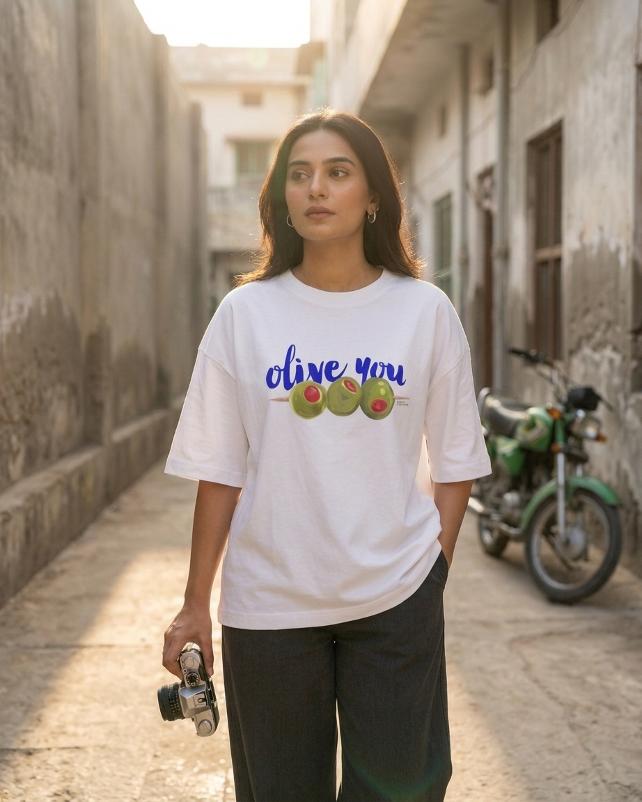 Oversized Olive You T-shirt